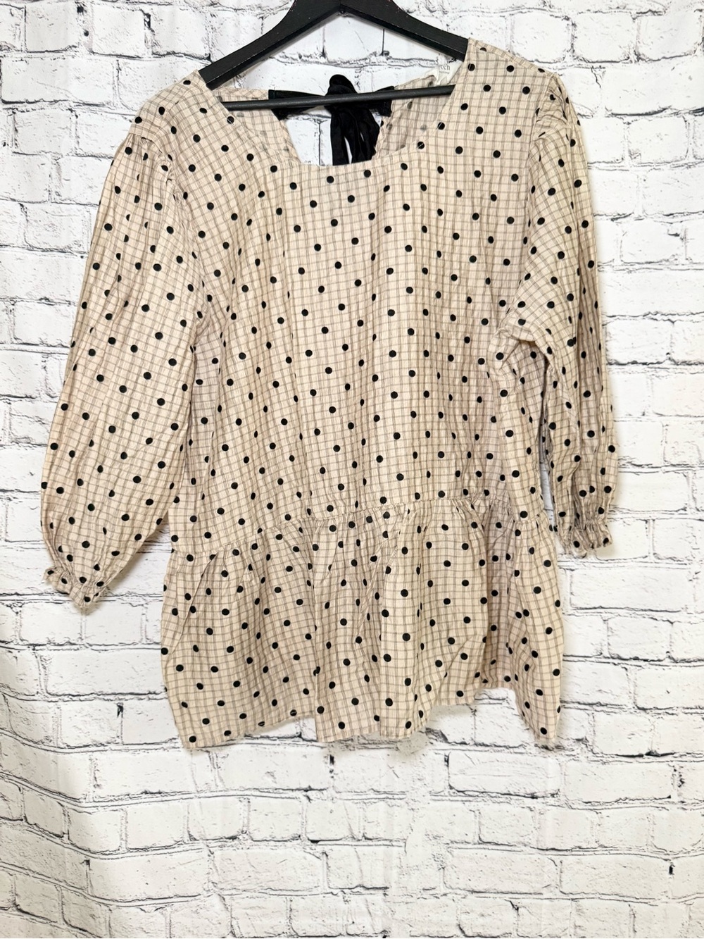 Perch. Polka dot top. Size 1X